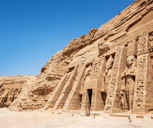 Abu Simbel from Aswan by flight